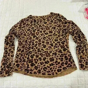 GAP Long Sleeve Feather T-Shirt - Size XL